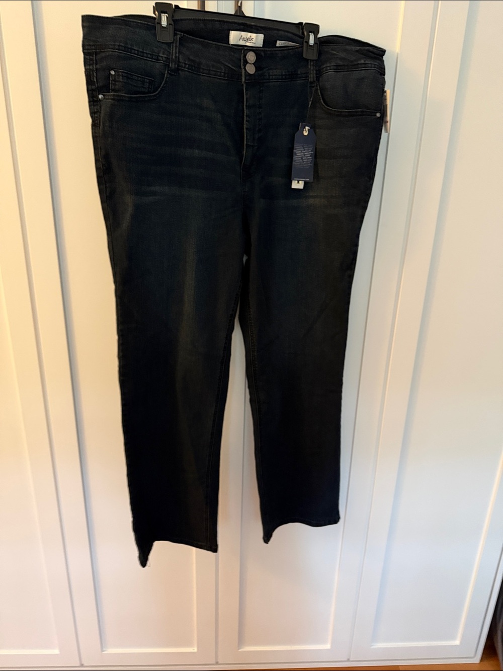 angel forever Black Cropped Ankle Jeans